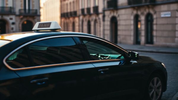 Meilleures astuces pour obtenir un taxi privé à Bougival